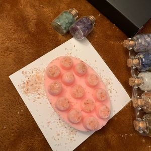 Massaging pink Himalayan salt soap 💖✨